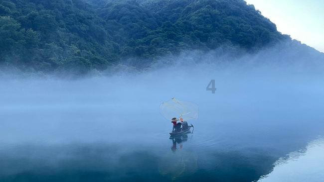 郑秀文正式宣布复工,首发文回应生病停工7个月
